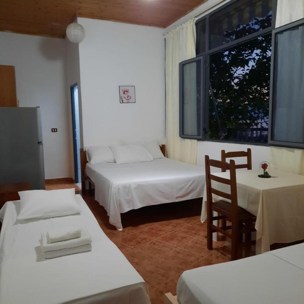 Sea Breeze 1 Appartement Vlorë